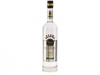 Водка Белуга 0.7L